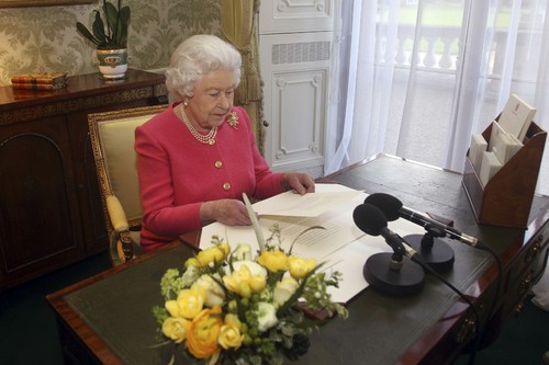 In a historic move Monday, Queen Elizabeth is set to sign a new charter in front of television cameras that stamps out “discrimination against homosexual people and promote the ‘empowerment’ of women,”