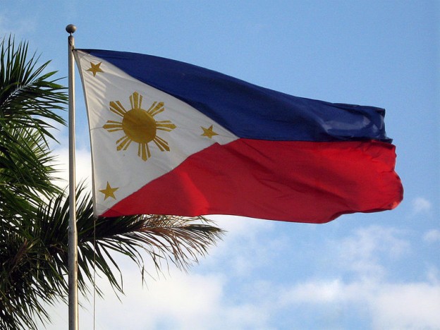 The flag of the Philippines – the only flag in the world, where colors can be reversed: in wartime, the upper band is red, the bottom – of the blue, and in times of peace – on the contrary.
