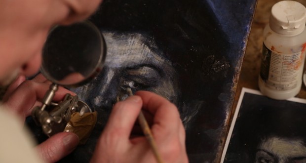 The documentary Art and Craft follows the story of con-artist Mark Landis, one of the most skilled and prolific art forgers in the world, who claims to do this work for no profit. With the ability to copy almost any masterpiece, he prefers donating his paintings freely to unsuspecting art museums around the United States.
